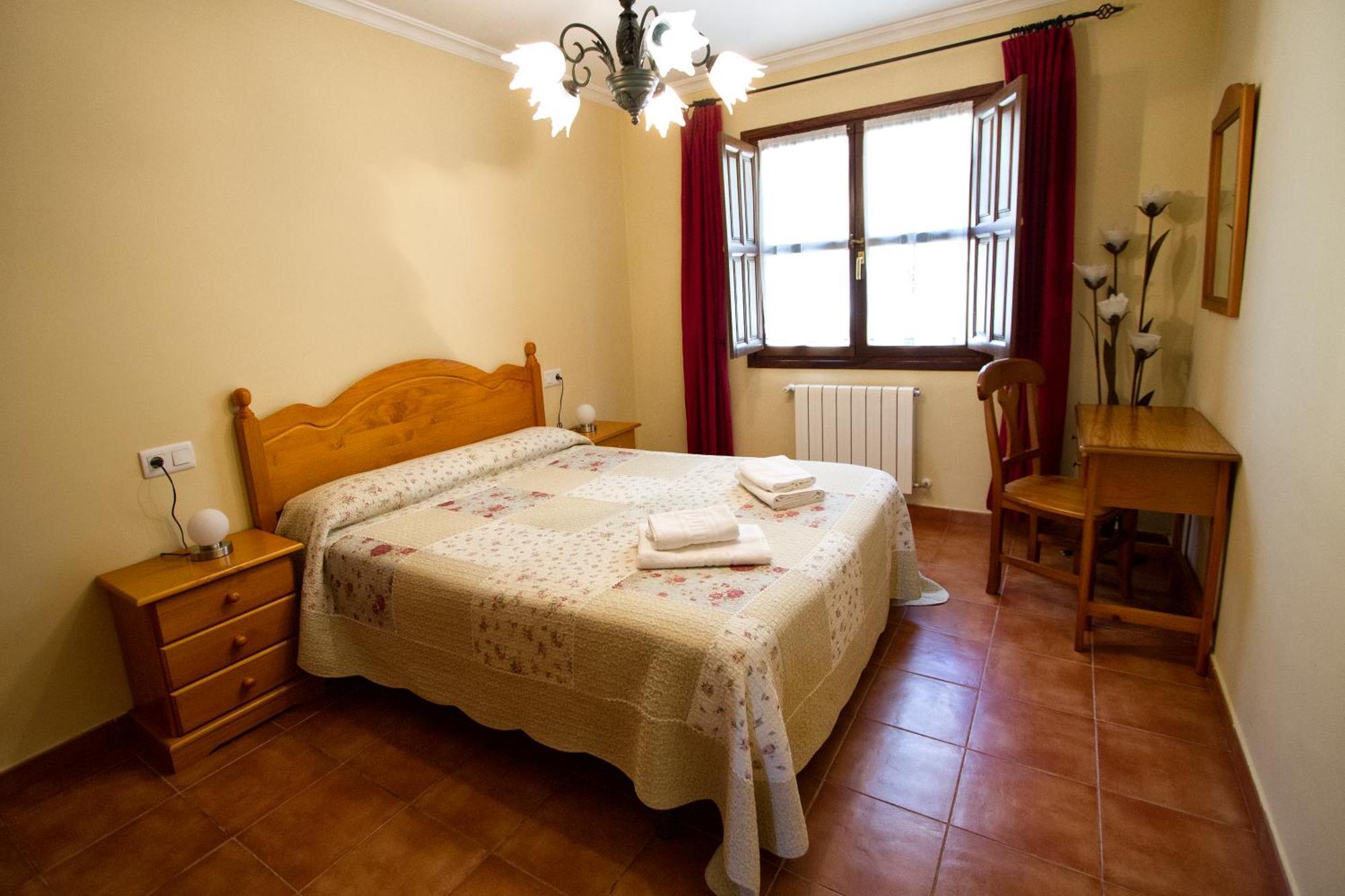 Apartamentos Camin De Pelayo Las Rozas Pokoj fotografie