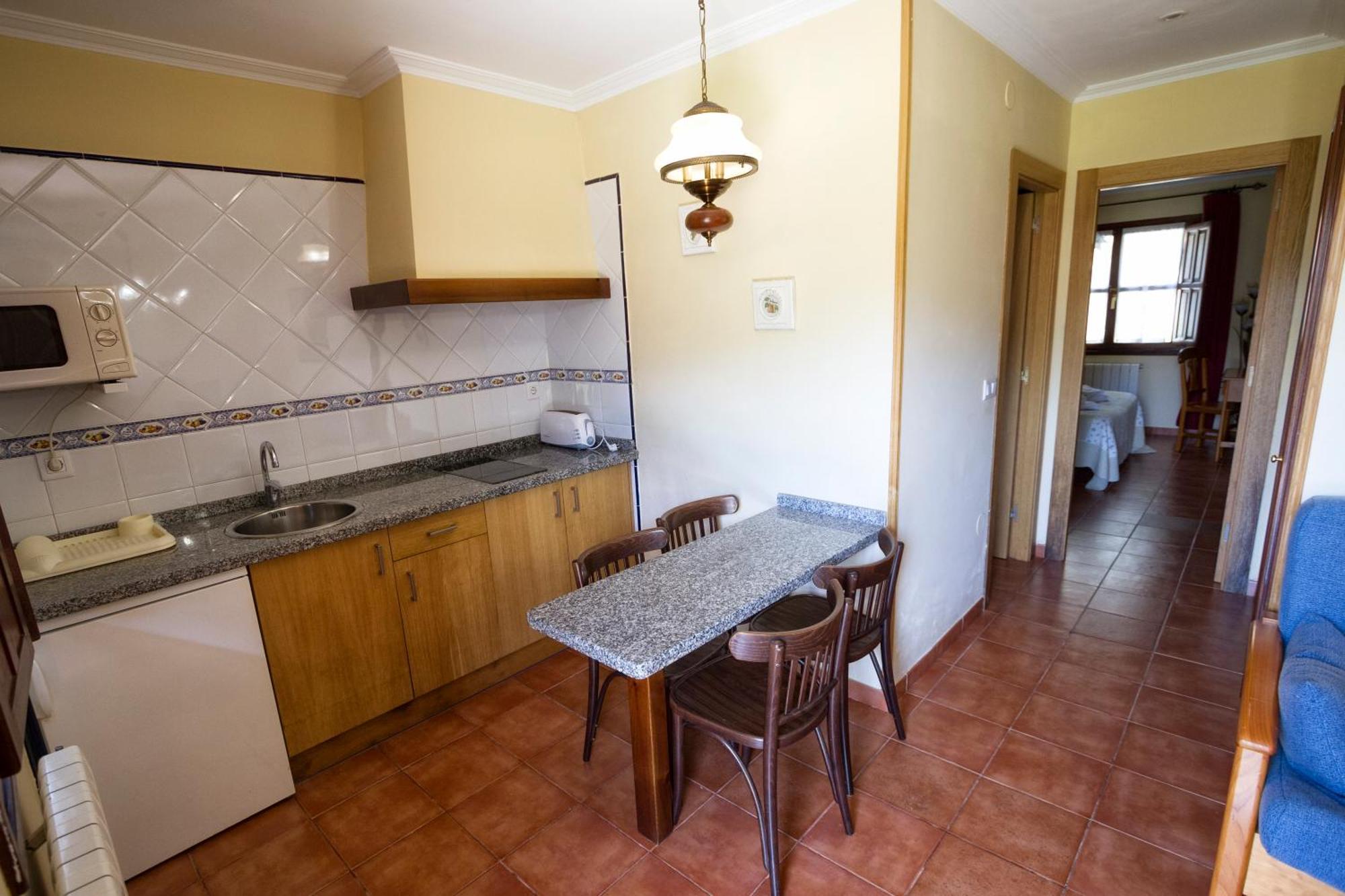 Apartamentos Camin De Pelayo Las Rozas Pokoj fotografie